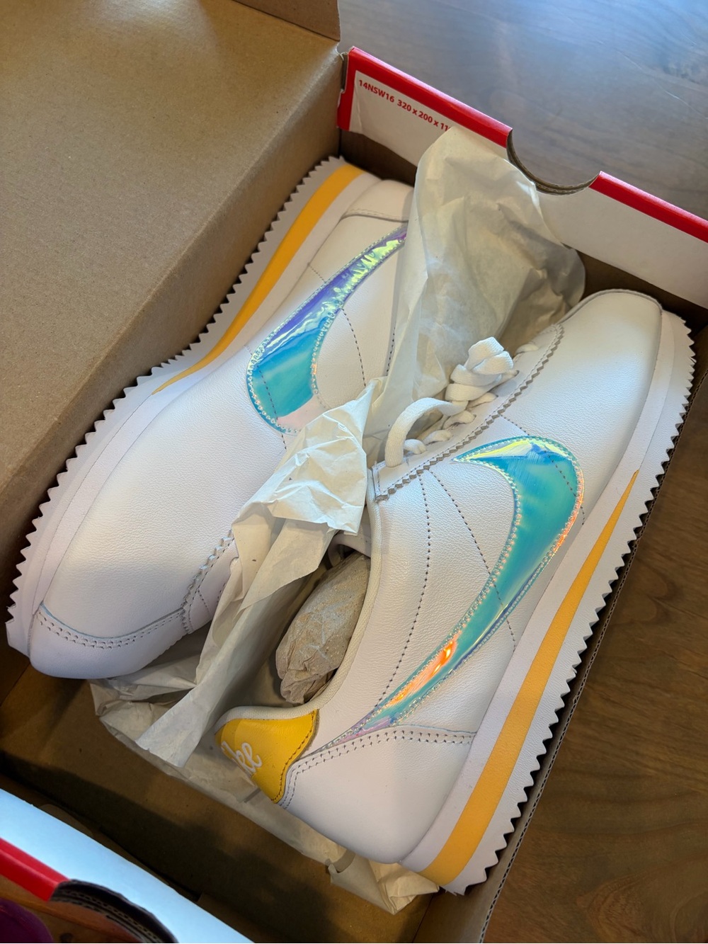 NIB Nike Women's Classic Cortez 'White Topaz Gold' CI9914-100 Size 10 - Picture 3 of 10